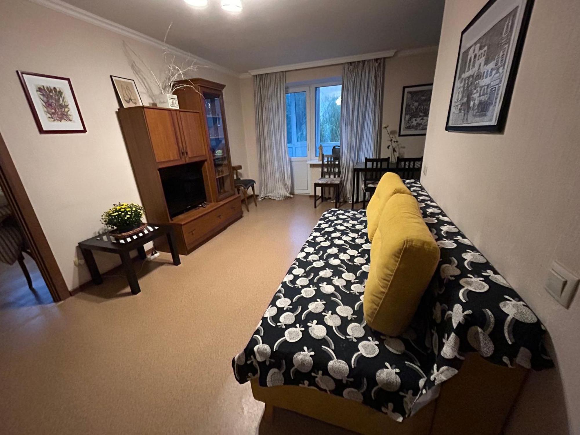 Apartment On Knyahyni Ol'Hy Street 罗夫诺 外观 照片