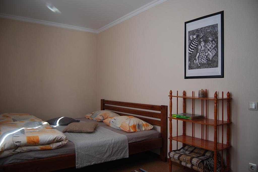 Apartment On Knyahyni Ol'Hy Street 罗夫诺 外观 照片