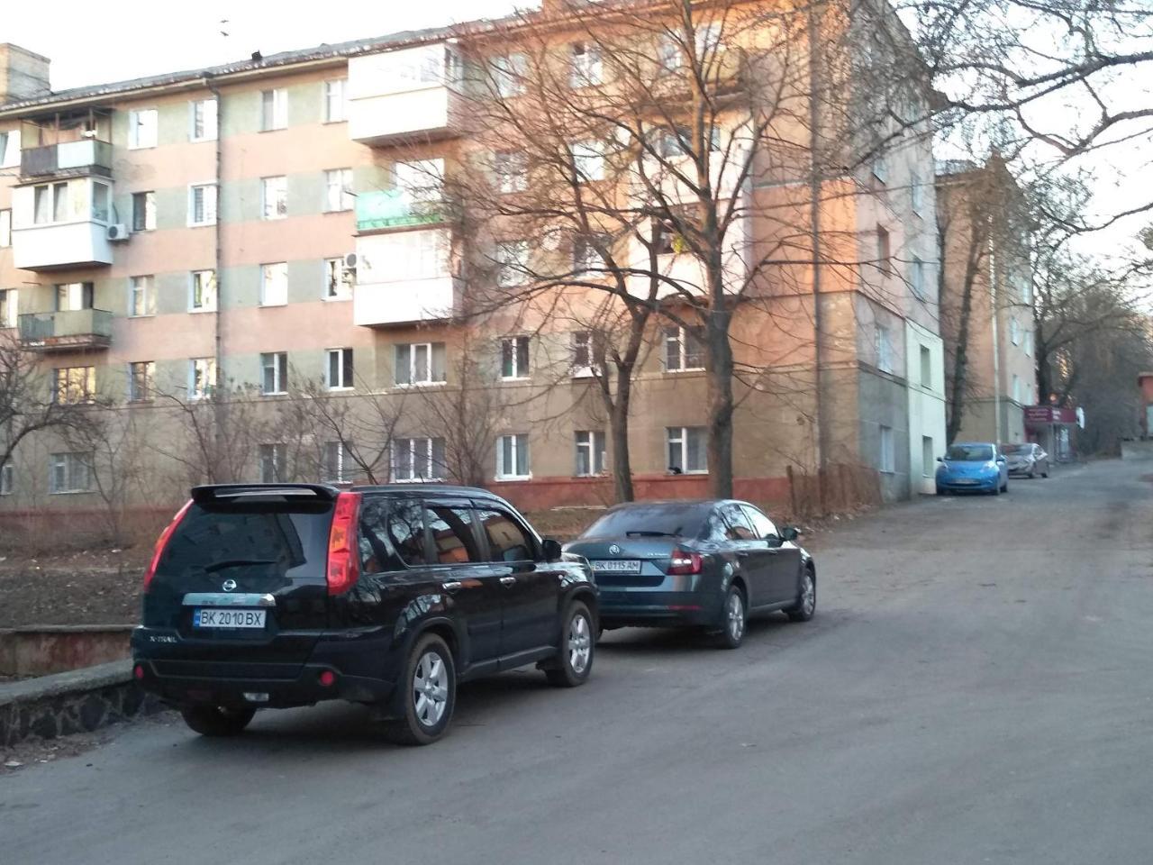 Apartment On Knyahyni Ol'Hy Street 罗夫诺 外观 照片